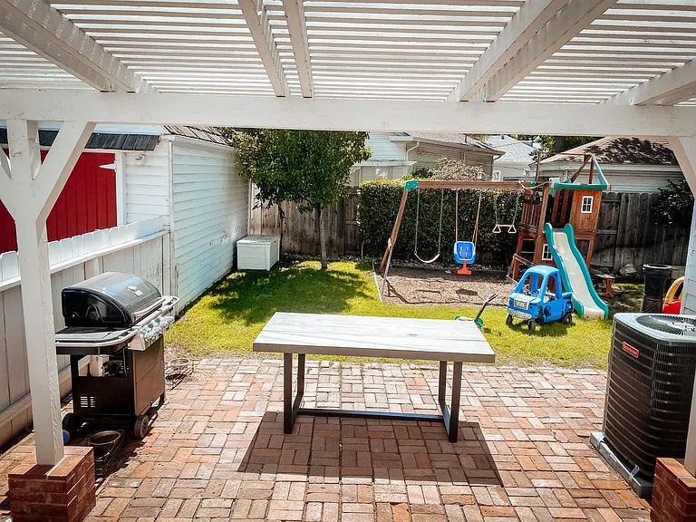 2315 Dwight Way — Photo 3