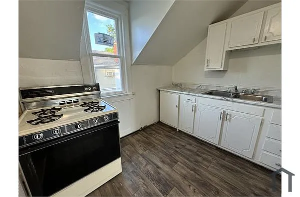 Building Photo - 807 Clay St #4