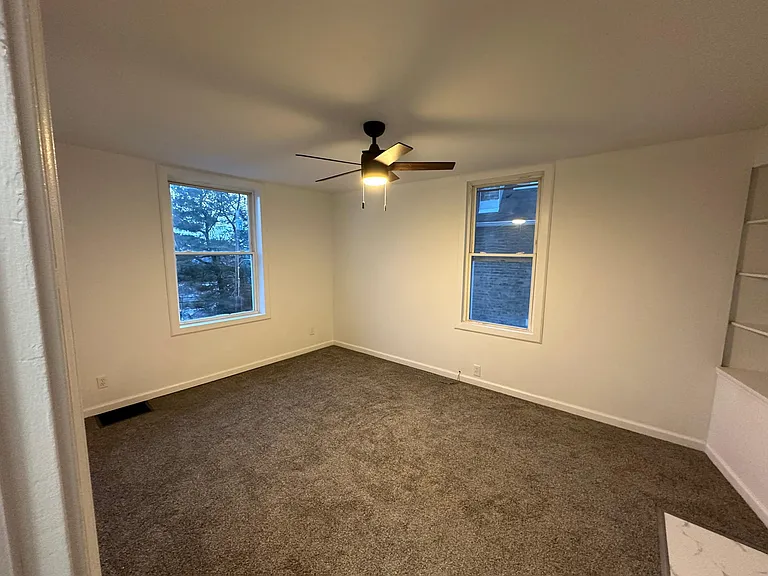 2323 Patterson Ave — Photo 28