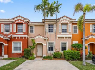 627 E Mowry Ct, Homestead, FL 33030