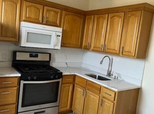 244 Clinton Ter APT 15, Lyndhurst, NJ 07071