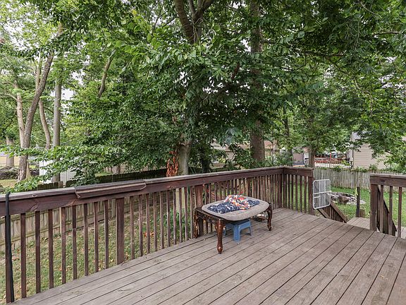 5th image of 8901 Timberwood Dr