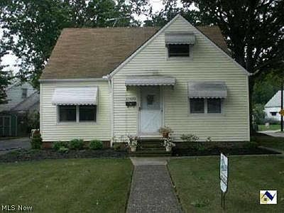 1st image of 23680 Hartland Dr