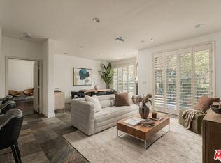 10639 Woodbridge St Unit 101, Toluca Lake, CA 91602