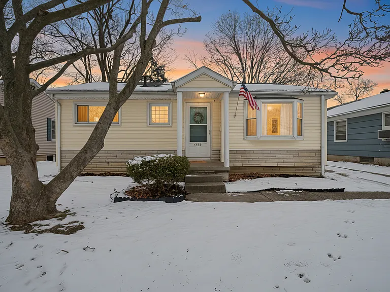 4438 Packard Rd — Photo 10