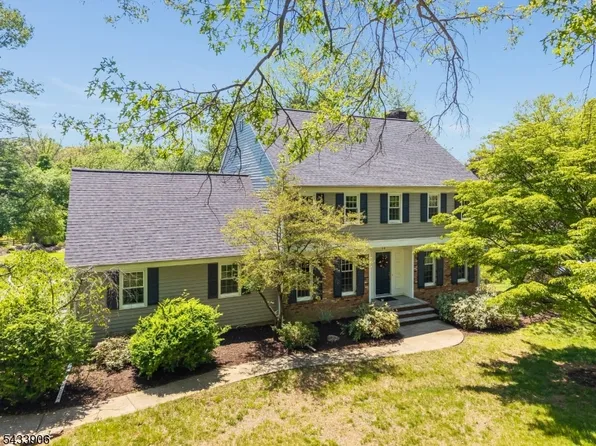 14 Lexington Rd, Clinton Twp., NJ 08801