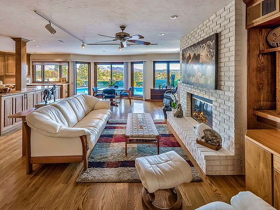 4th image of 17433 Bernardo Vista Dr