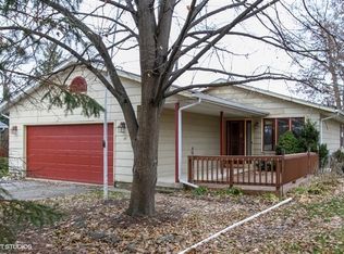 141 Oak Lane Dr, Lake Villa, IL 60046