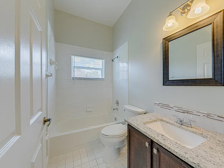 12549 Waterhaven Cir — Photo 9