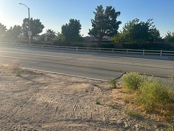 2nd image of Vic Avenue Vic Ave #K6