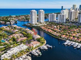 3726 NE 209th Ter #3726, Miami, FL 33180