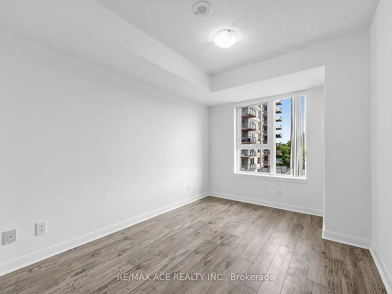 25 Town Centre Ct #808 — Photo 17
