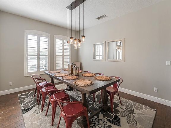 4th image of 866 Arbormoor Pl