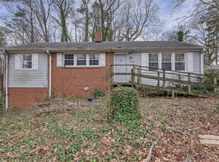 1700 N Holden Rd, Greensboro, NC 27408