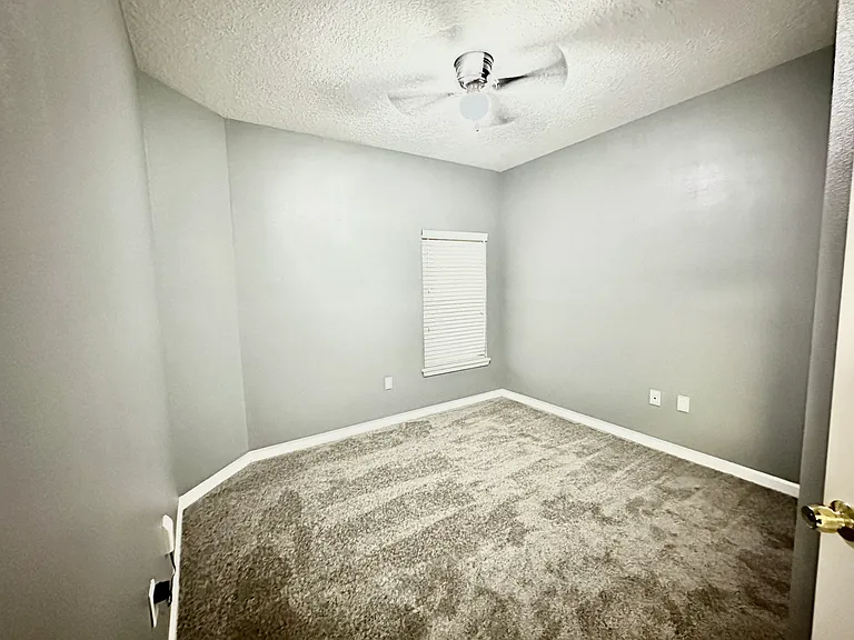 8235 Lobster Bay Ct — Photo 4