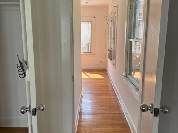 2006 Argyle Ave #11480320