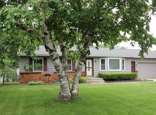 7881 Teakwood Dr, Jenison, MI 49428