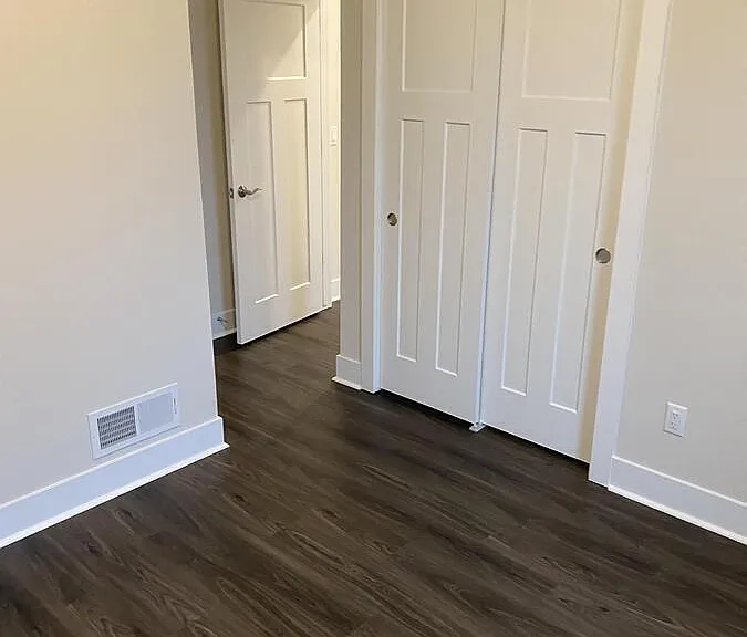 W218N16046 Tiger Lily Dr — Photo 18