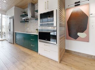 305 Rideau St #867903, Ottawa, ON K1N9E5