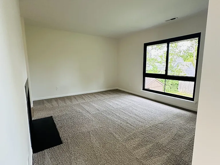 16B E Daisy Ln #B — Photo 8