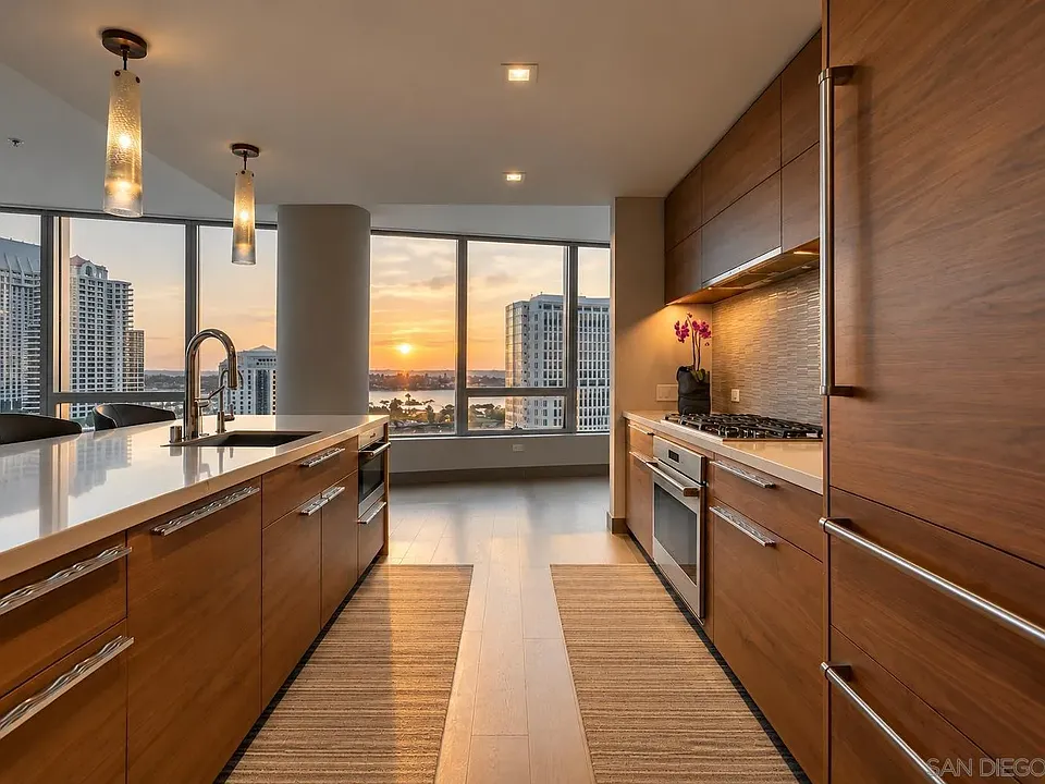 888 West E St #1604