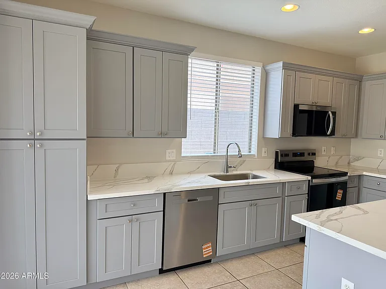 6558 W Townley Ave — Photo 20