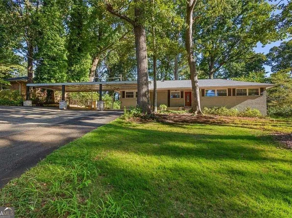 670 Montclair Dr SW, Smyrna, GA 30082