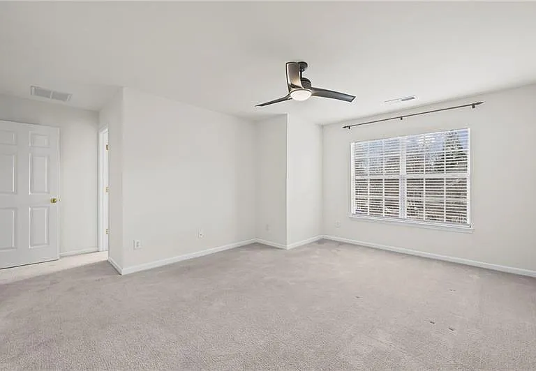 5662 Lawley Dr — Photo 24