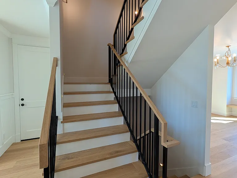 3941 W Barrett Ln — Photo 18