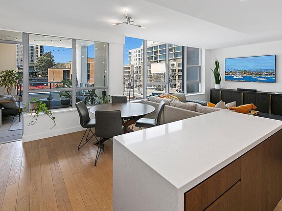 3rd image of 1388 Kettner Blvd Unit 202