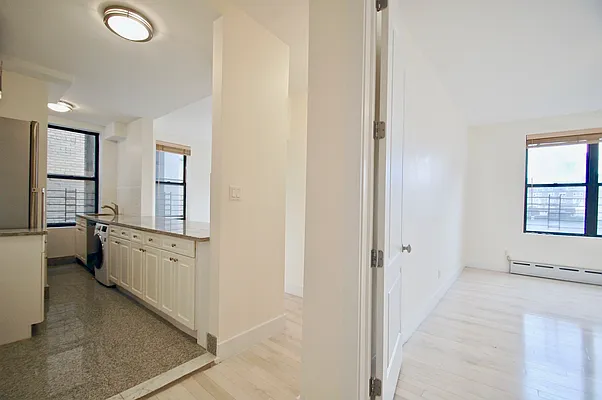 Rented by Compass | media 22