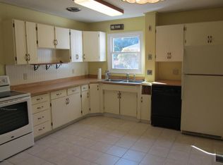 1129 Bretton Dr, Kalamazoo, MI 49006