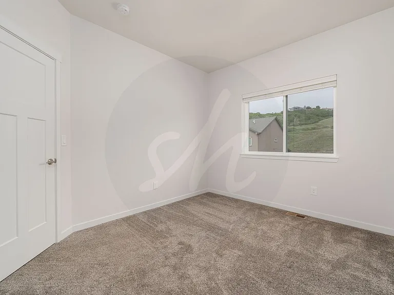 5747 Villa Lorenzo Dr — Photo 18