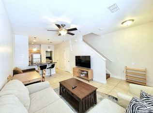 2946 SW 35th Pl APT 44, Gainesville, FL 32608