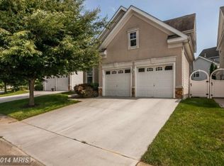 7 Dinaden Cir, Baltimore, MD 21208