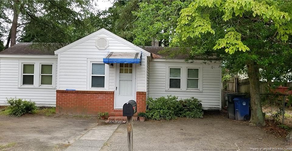1st image of 104 Brainerd Ave