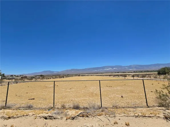 37915 Rabbit Springs Rd, Lucerne Valley, CA 92356