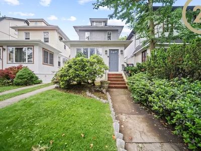 1427 E 27th St, Brooklyn, NY, 11210