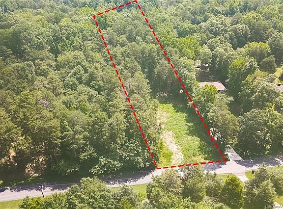 2nd image of 1532 Breezewood Dr
