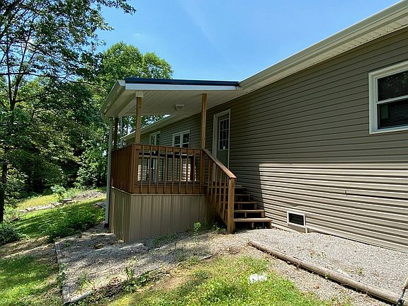 3rd image of 147 Poplar Ct