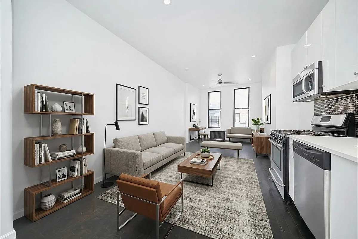 Building Photo - 108 Calyer St #1L