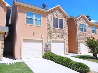 1525 Cozy Dr, Fort Worth, TX 76120