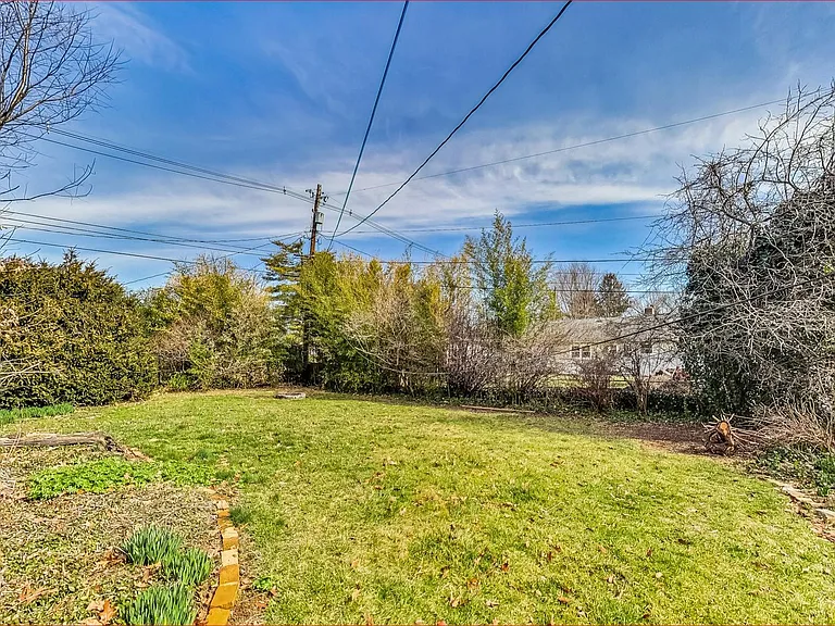 1208 Pinewood Dr — Photo 43