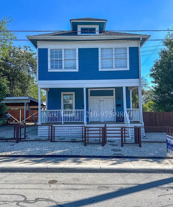 802 Montana St #2