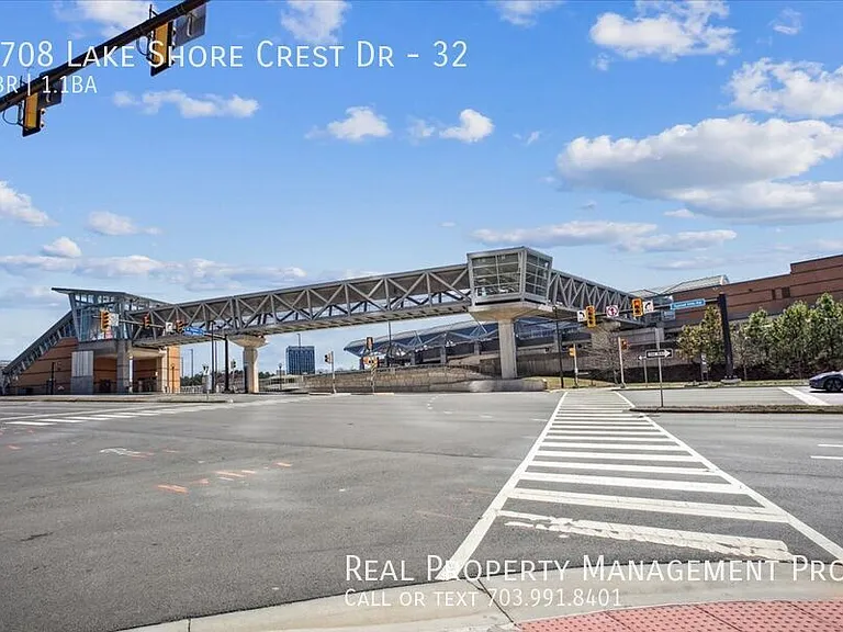 1708 Lake Shore Crest Dr #32 — Photo 58
