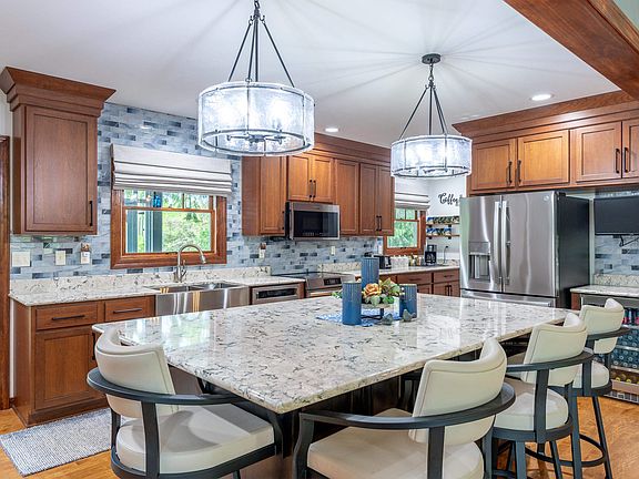 5th image of 5086 Valley Heights Rd