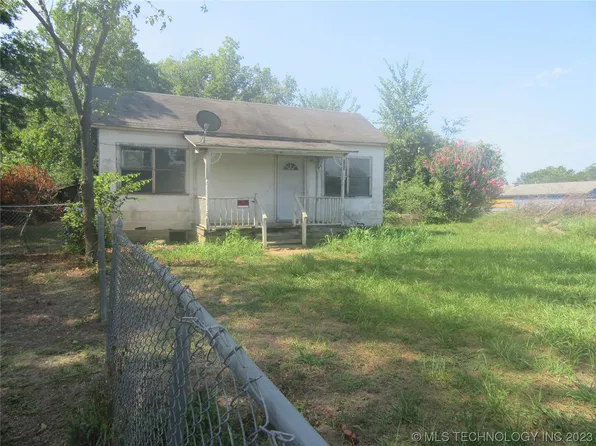 100 2nd St, Haileyville, OK 74546