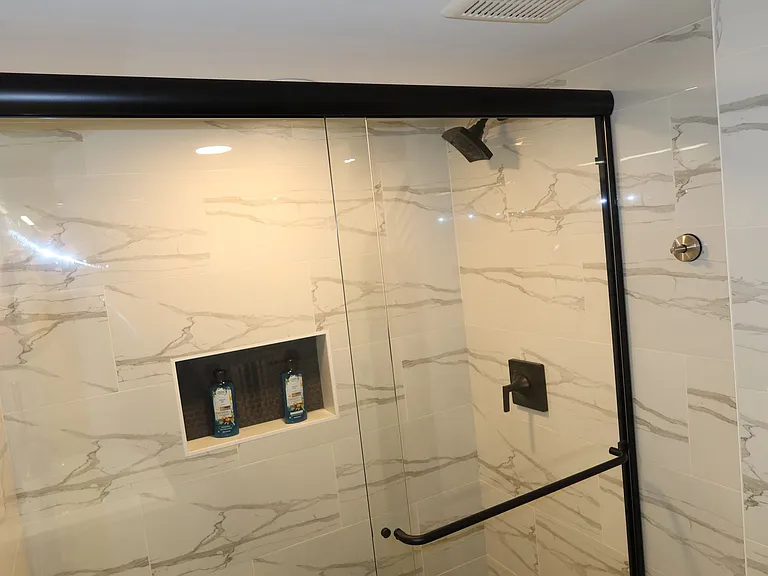 166 W Laurel St — Photo 21