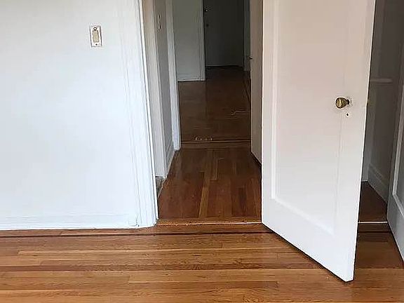 5th image of 28 Marine Ave APT 1f