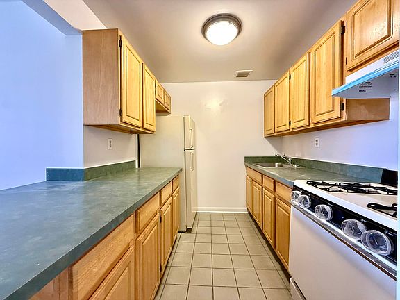 3rd image of 351 E 4th St APT 4A